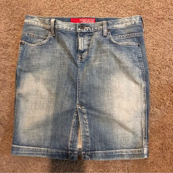 ❓VINTAGE Guess Jeans Mini Skirt - Picture 1 of 9